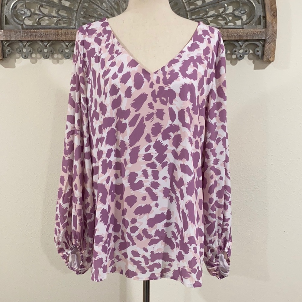 NWOT LEOPARD TOP